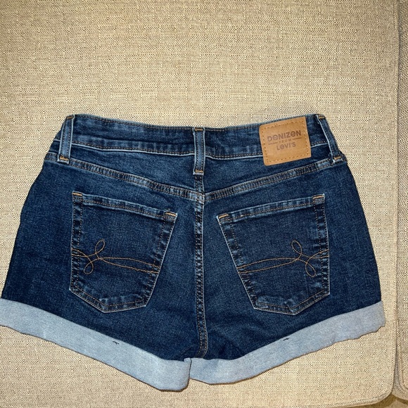 LEVI DENIZEN dark denim shorts - Picture 2 of 3